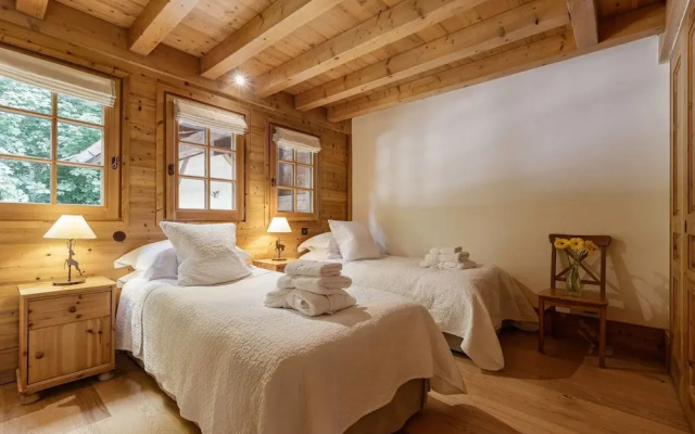 Magnificent Chalet Valhalla 5 Central Chamonix