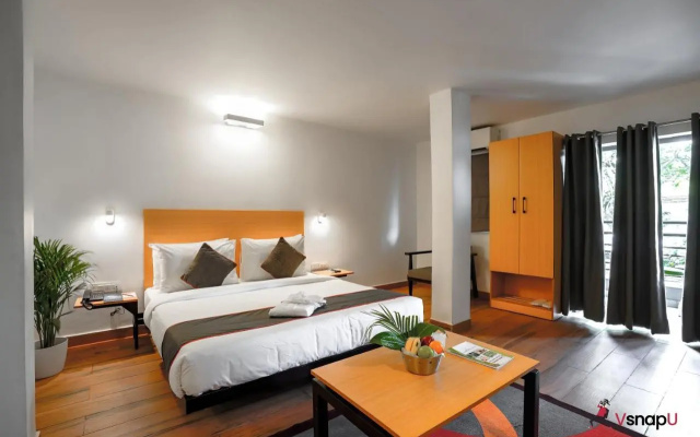 Oyo Premium Candolim Beach