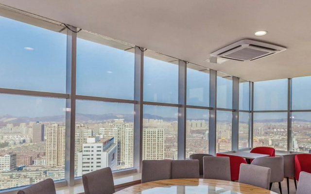 Chengyi Lianhao Hotel（Dalian Jinzhou Ruibo Center Wanda Cinema store）