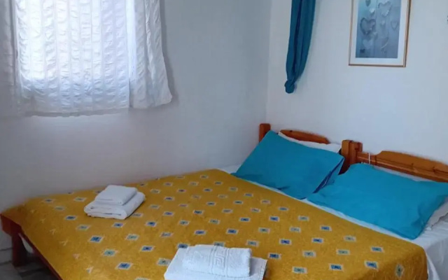 Selini House