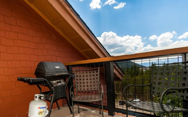 Springs by Summit County Mountain Retreats