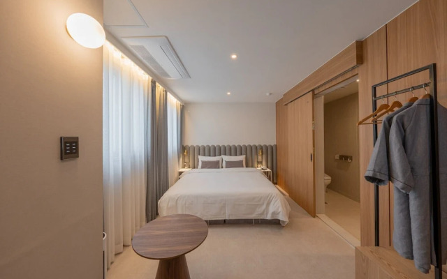 H Avenue Munhyeon