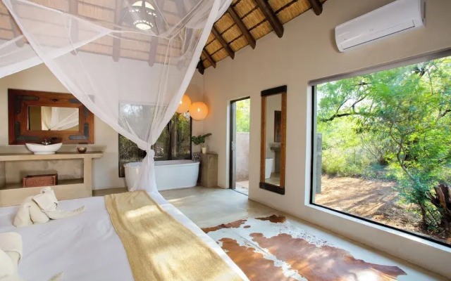 Kubu Bush Lodge