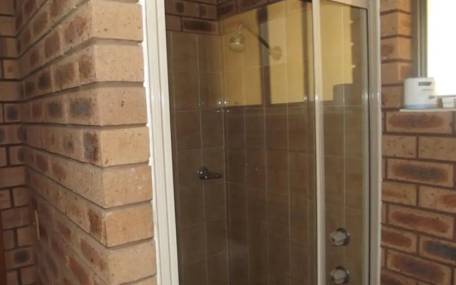Cobar Town and Country Motor Inn