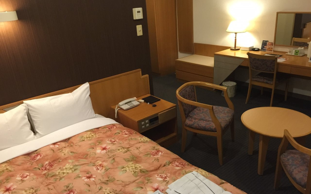 Shin Sayama Hotel