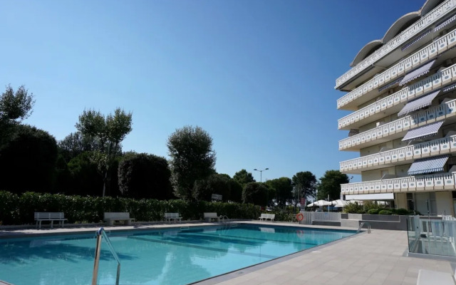 Cozy Flat With Swimming Pool