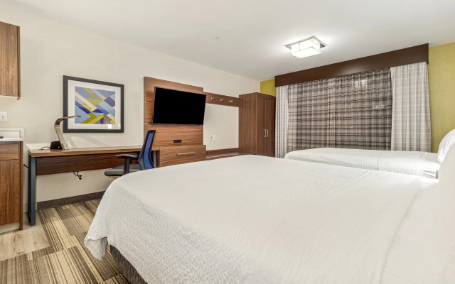 Holiday Inn Express & Suites Medicine Hat Transcanada Hwy 1 by IHG