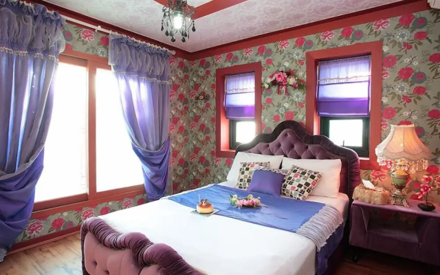 Taean Baja California Pension
