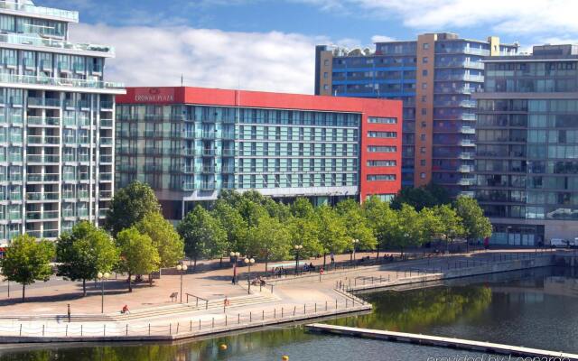 Отель Crowne Plaza London - Docklands Великобритания, Лондон - отзывы, цены и фото номеров - забронировать отель Crowne Plaza London - Docklands онлайн вид на фасад