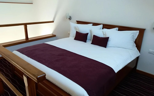 Hotel Damiani