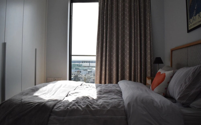 2 Bedroom Flat With Amazing London Views