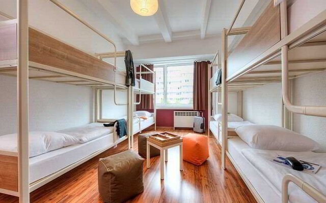 Отель Pangeapeople Hostel & Hotel Германия, Берлин - 1 отзыв об отеле, цены и фото номеров - забронировать отель Pangeapeople Hostel & Hotel онлайн
