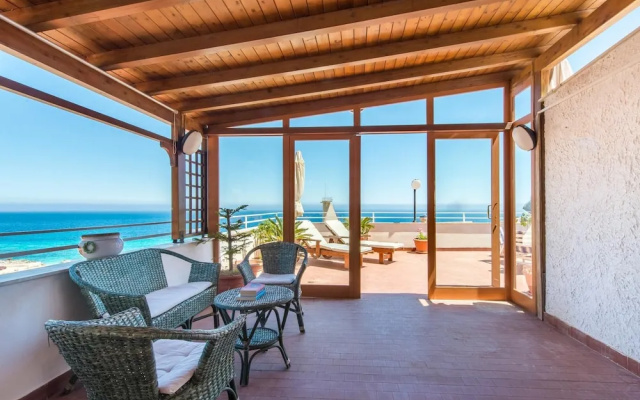 Casa con Terrazza all Addaura by Wonderful Italy