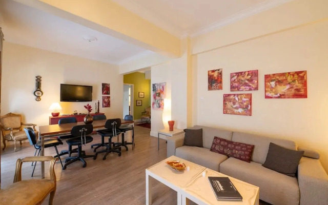 Artline Residence in Acropolis District
