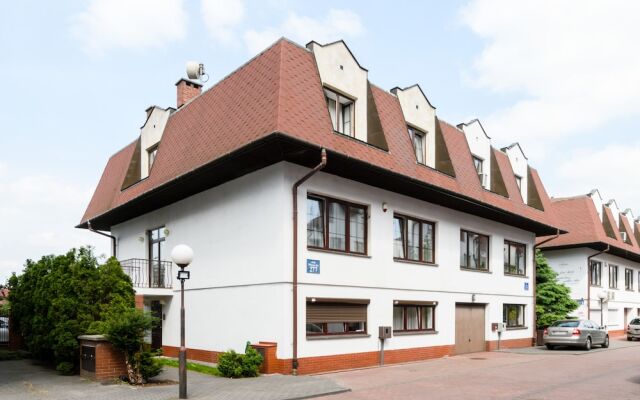 Апартаменты warsaw.best wilanowska apartments вид на фасад