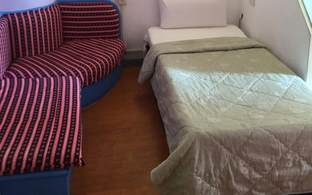 Adia Budget Hotel