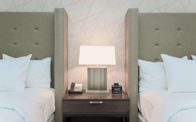 DoubleTree by Hilton Evansville