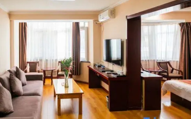 super 8 Hotel (Lanzhou Railway Station Passenger Center Store)