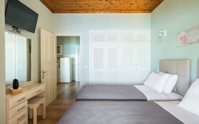 Baracunda Seaview Apartments with private Hot Tub by Konnect