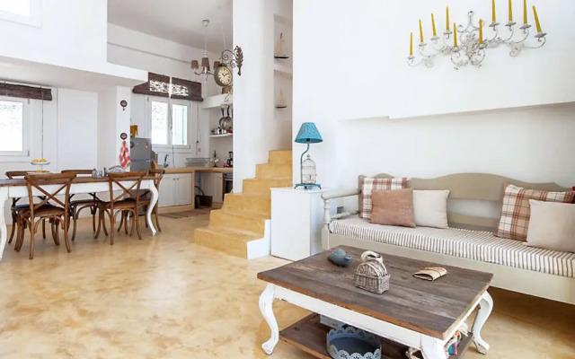 Stunning Villa for 7 in Kythnos