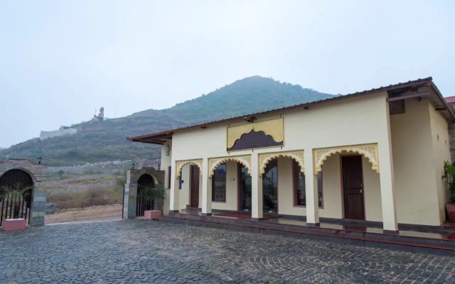 Vijaygarh Resort
