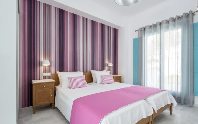 Santellini Hotel