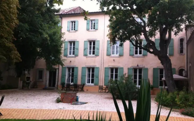 La Maison Quarante