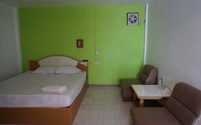 Ban Tum Garden Hotel
