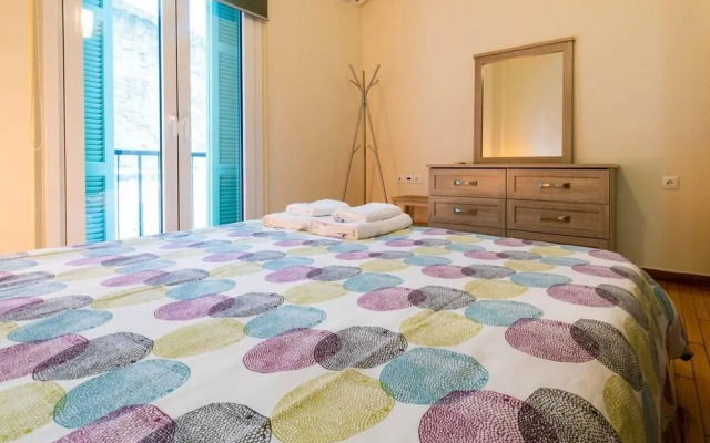 Luxury Apartment Next to Kallimarmaron