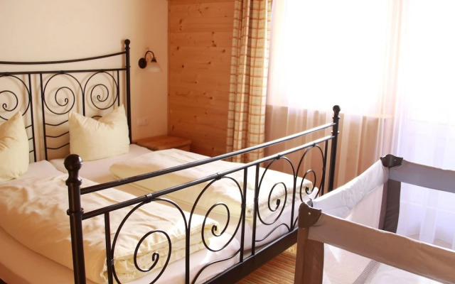 Spacious Chalet in Niederau