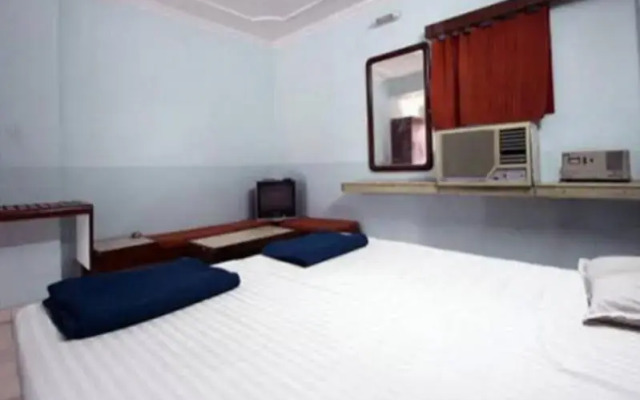 Hotel Dharamlok