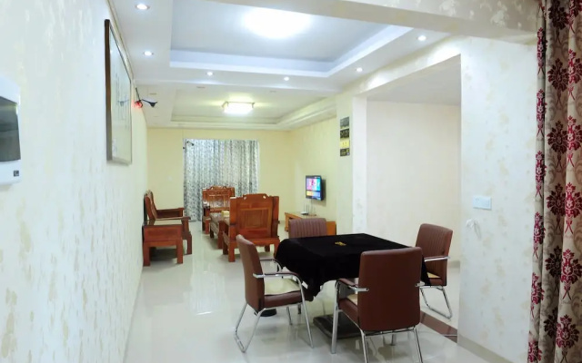 Celebrity  Apartment Hotel