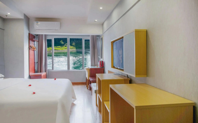Shuiyang Nianhua Hotel