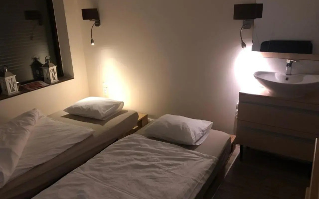 Mini Studio a Bed4u Late Check in (Adults Only)