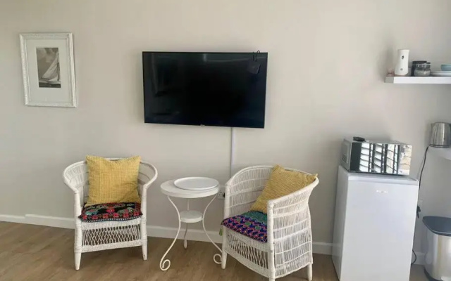 Private room with own entrance, patio and garden.