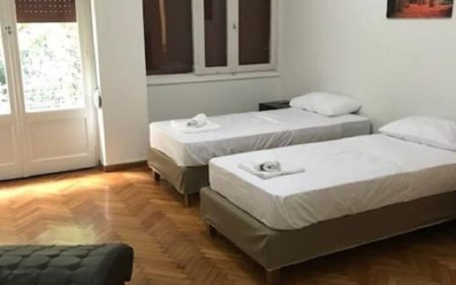 Апартаменты Kaniggos Two bedroom Big Apartment комната для гостей