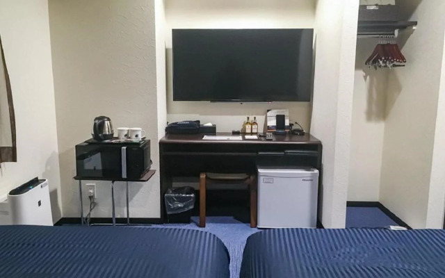 HOTEL LiVEMAX Yokkaichi-Ekimae