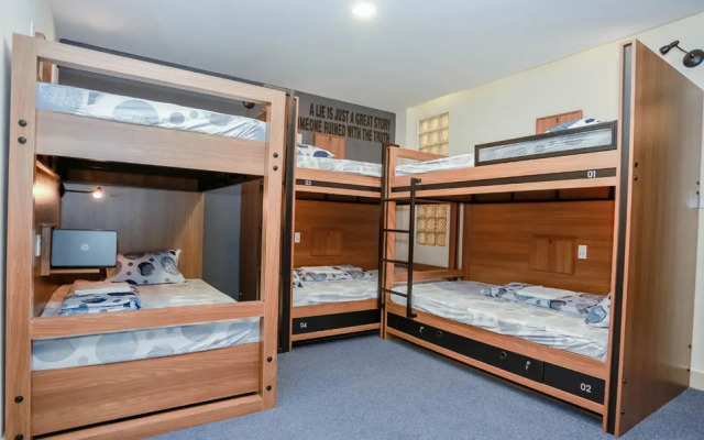 Barneys Danang Backpackers House