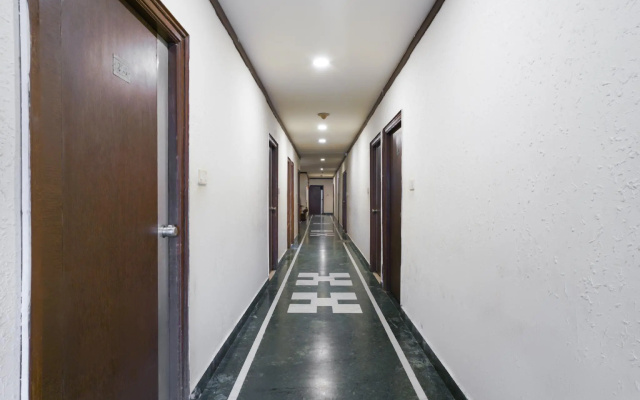 SPOT ON 49255 Hotel New Simran Palace