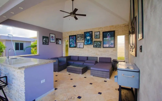 New! 6 Bedroom Ocean View