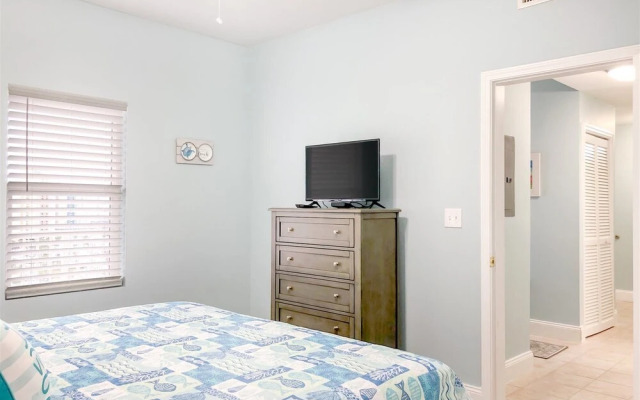 Laketown Wharf 1331