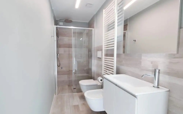 Modern Apartment Steps From the Beach