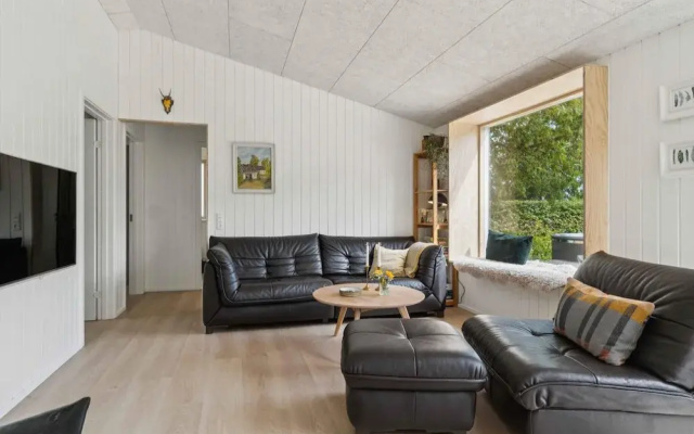 4 Star Holiday Home in Ronde