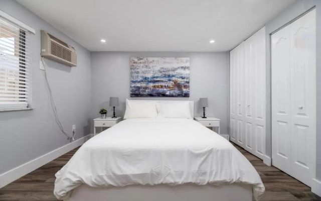 Shell on the Beach 107 - RENOVATED