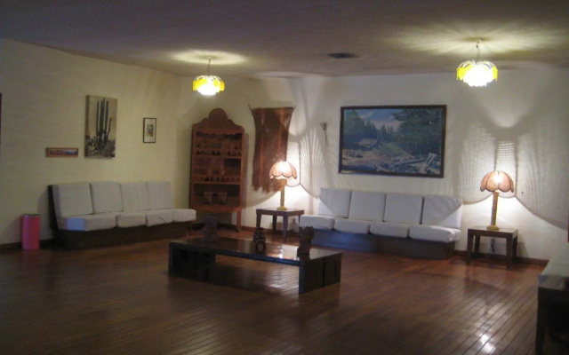 The Halfwaiy Inn