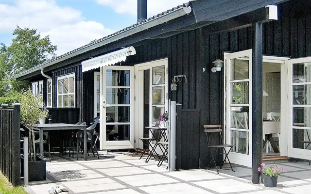 8 Person Holiday Home in Broager-by Traum