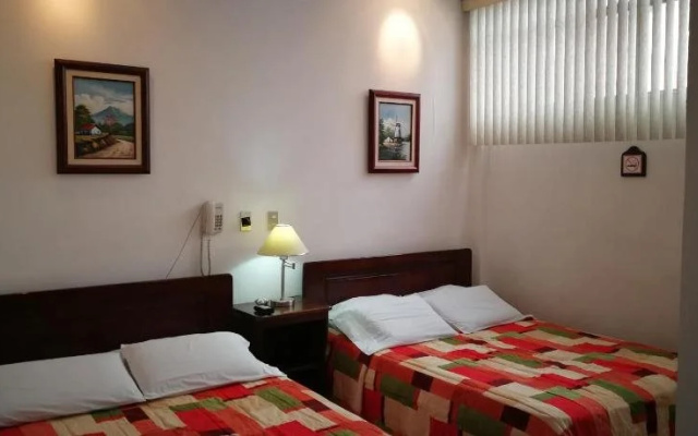 Hotel Hojarascas