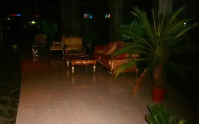 Cabana Hotel