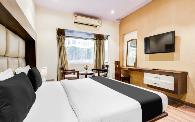 OYO 11337 Asian Hospitality