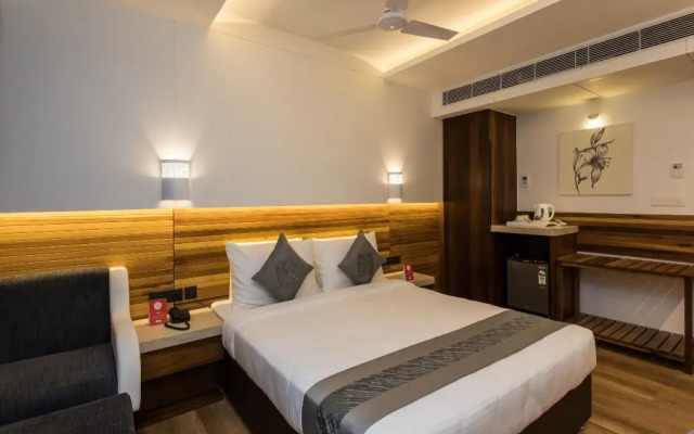Hotel Solitaire by OYO Rooms